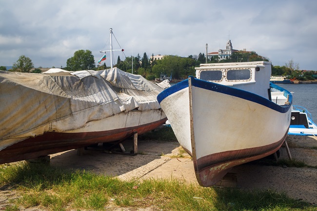 Has Your Boat Suffered From Weather Damage? Consider Self-Storage