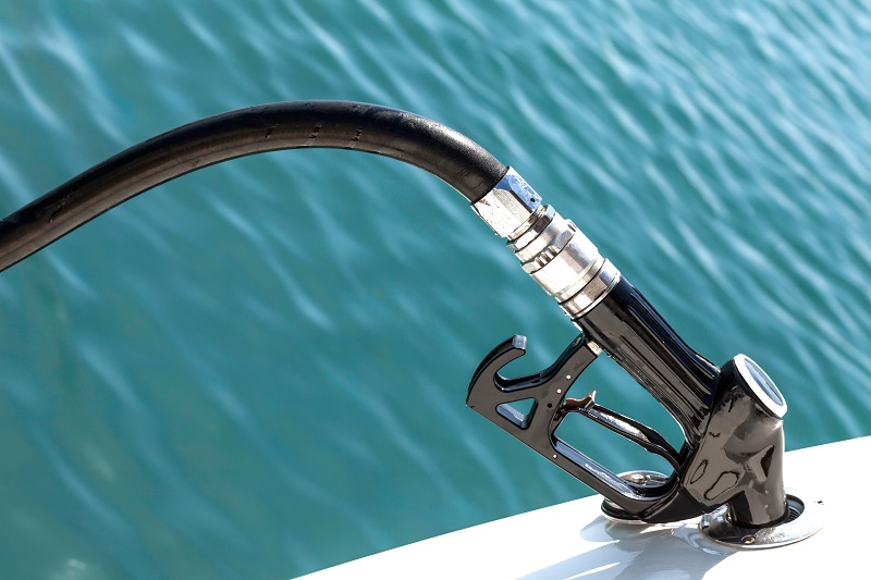 Winterizing Your Boat's Fuel Tank: A Guide to Preventing Damage from Cold Weather