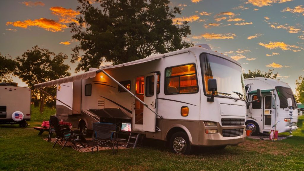 Pros of Uncovered RV Storage